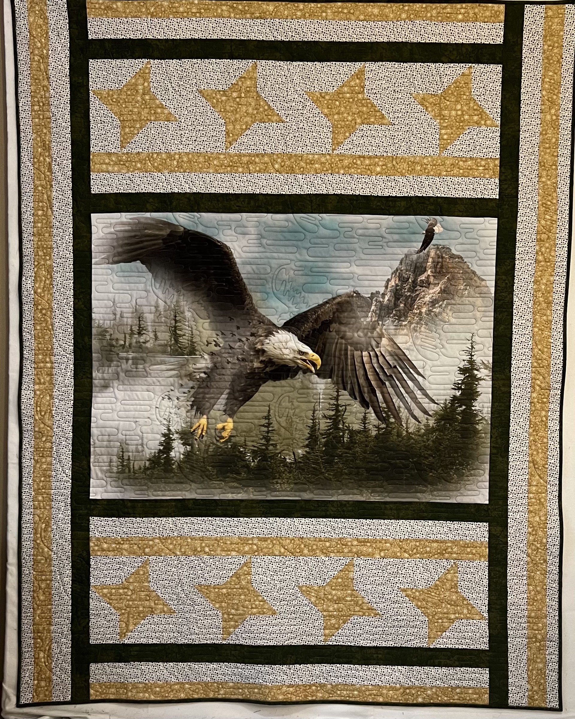 Quilt with eagle.